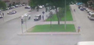 Dilendirdikleri &ccedil;ocuklarını l&uuml;ks ara&ccedil;larıyla teslim aldılar