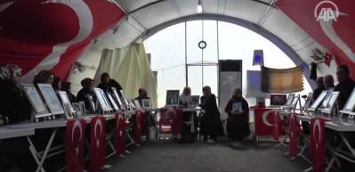 Diyarbakır annelerinden kadınlara 8 Mart &ccedil;ağrısı: Ter&ouml;r&uuml;n k&ouml;k&uuml;n&uuml; kurutalım