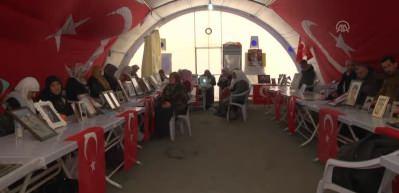 Diyarbakır annelerinin evlat n&ouml;beti s&uuml;r&uuml;yor