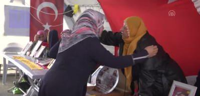 Diyarbakır annelerinin oturma eylemine bir aile daha katıldı 