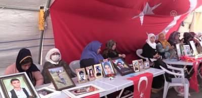Diyarbakır annelerinin oturma eylemine bir aile daha katıldı
