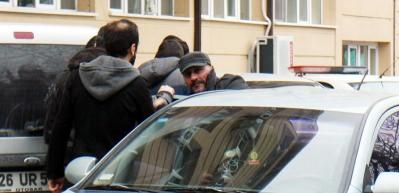 Dizi ekibi de g&ouml;zaltında