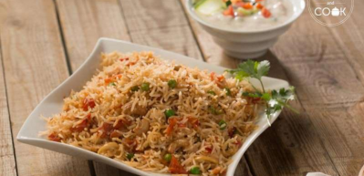 Domatesli pirin&ccedil; pilavı tarifi