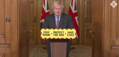 D&uuml;nya Boris Johnson'ı konuşuyor! Başını &ouml;ne eğdi, g&ouml;zlerini kapattı ve a&ccedil;ıkladı
