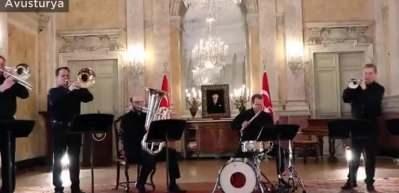 D&uuml;nyanın d&ouml;rt bir yanında aynı ses, aynı heyecanla!