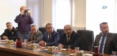 D&uuml;nyanın en b&uuml;y&uuml;k ikinci sınır kapısında adeta izinsiz kuş bile u&ccedil;amıyor