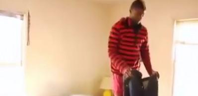 D&uuml;nyanın en ilgin&ccedil; pantolon giyen insanları