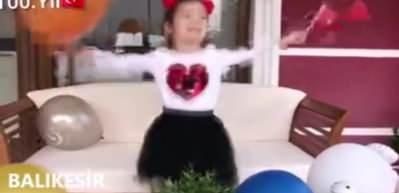 D&uuml;nyanın farklı kentlerinden 23 Nisan&rsquo;ı video mesajlarla kutladılar