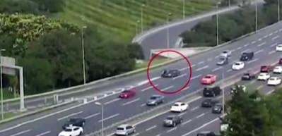 E-5 Karayolu&rsquo;nda motosikletli gencin feci &ouml;l&uuml;m&uuml; kamerada