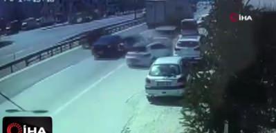 E-5'te 6 ara&ccedil;lı zincirleme kaza kamerada