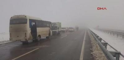  Edirne'de siste zincirleme kaza: 4'&uuml; &ouml;ğrenci 5 kişi yaralı