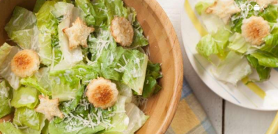 Ekmek dilimli marul salatası tarifi