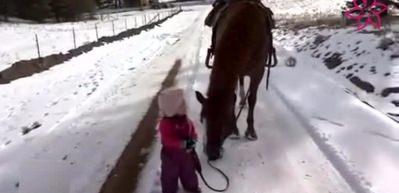 D&uuml;nya bu iki arkadaşı konuşuyor