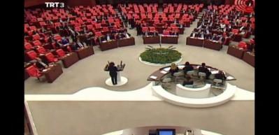 En kısa yemin rekoru HDP'li vekilde
