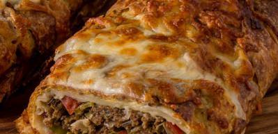 En kolay kıymalı b&ouml;rek tarifi