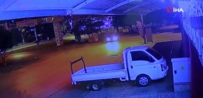 En olmadık yerde drift yaptı! Polisi g&ouml;r&uuml;nce...
