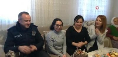 Engelli gen&ccedil; kıza polislerden doğum g&uuml;n&uuml; s&uuml;rprizi
