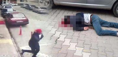 Eniştesini &ouml;ld&uuml;ren zanlı 'Evde uyuşturucu kullanıp ablamı d&ouml;v&uuml;yordu'