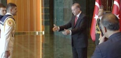 Erdoğan'dan askere uyarı