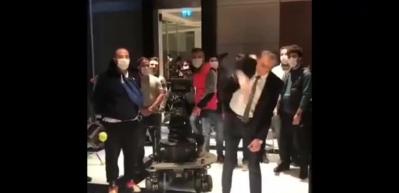Erkan Petekkaya'dan koronavir&uuml;s şarkısı!