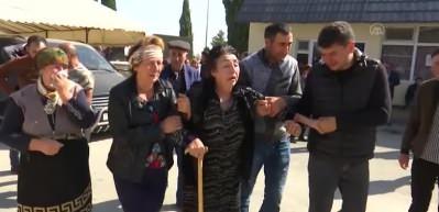 Ermenistan'ın Gence'de f&uuml;ze ile &ouml;ld&uuml;rd&uuml;ğ&uuml; siviller son yolcuğuna uğurlanıyor