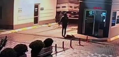 Esenyurt'ta 1 kişinin &ouml;ld&uuml;ğ&uuml; feci kamyon kazası kamerada!