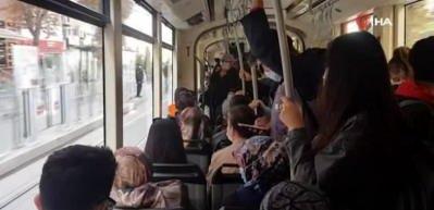 Eskişehir'de tramvaylarda Korona vir&uuml;s tedbirsizliği