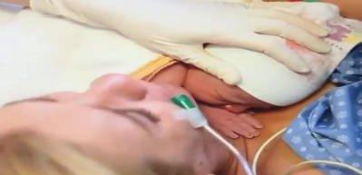 Esra Erol'dan k&uuml;&ccedil;&uuml;k oğlu &Ouml;mer'in doğum g&uuml;n&uuml;n&uuml; kutladı