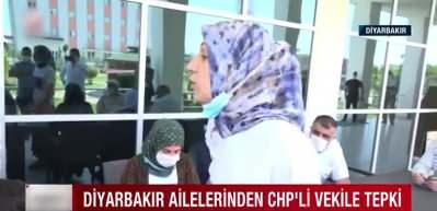 Evlat n&ouml;betindeki ailelerden CHP&rsquo;li vekile sert tepki! Biz HDP&rsquo;den &ccedil;ocuklarımızı isterken siz onlarla hareket ettiniz!