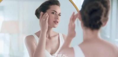 Fahriye Evcen L'Oreal Paris markasının y&uuml;z&uuml; oldu!
