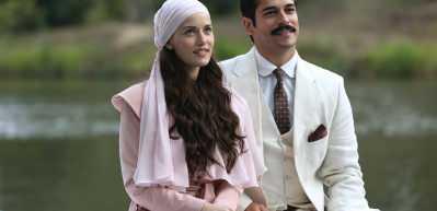Fahriye Evcen'den oğlu Karan'a: Babası gibi keskin bakışlım! 15 Temmuz magazin turu...