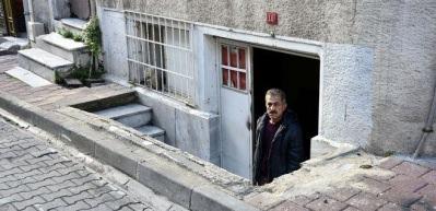 Fatih Belediyesi'nden kaldırım taşı a&ccedil;ıklaması