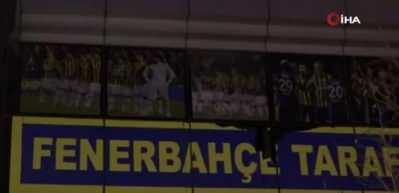 Fenerbah&ccedil;e taraftarı zafer sarhoşu oldu kısıtlamayı unuttu, 24 kişi cezayı yedi