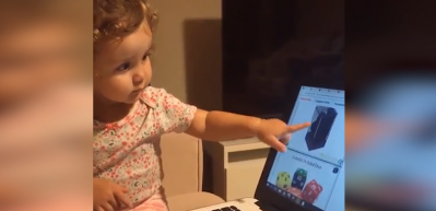 Fenomen bebeğin saflığı takip&ccedil;ilerini g&uuml;l&uuml;msetti