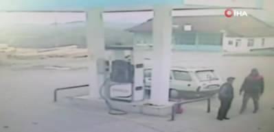 Fırtına sonrası korkun&ccedil; anlar kameralara yansıdı