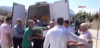  Fransa'da yangında &ouml;len kardeşler yan yana defnedildi