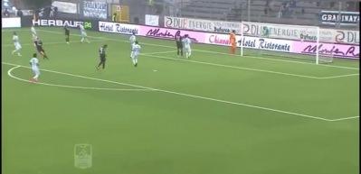 Futbol tarihinde bir ilk! Yeşil kart...