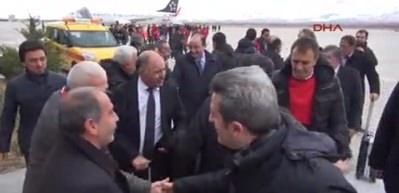  Galatasaray'a Erzincan'da meşaleli karşılama