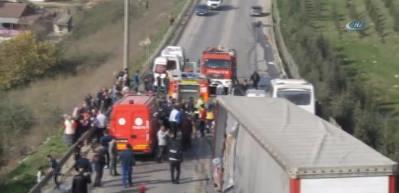 Gebze&rsquo;de zincirleme trafik kazası: 1 &ouml;l&uuml;, 4 yaralı