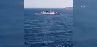 G&ouml;&ccedil;menleri taşıyan tekne battı: 8 &ouml;l&uuml;