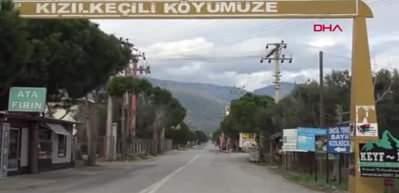 Mutasyonlu vir&uuml;s g&ouml;r&uuml;len hastanın evi &ouml;n&uuml;nde jandarma temaslılar i&ccedil;in n&ouml;bet tutuyor