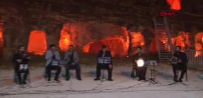Şanlıurfa'da Kızılkoyun Nekropol&uuml;nde ilahi konser
