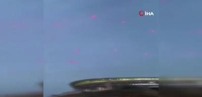 G.Saray-F.Bah&ccedil;e derbisinde paraş&uuml;tl&uuml; havai fişek atanlar yakalandı