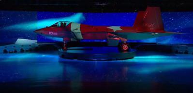 G&uuml;ney Kore yeni savaş u&ccedil;ağını tanıttı! Geceye, u&ccedil;ağa yansıtılan T&uuml;rk bayrağı damga vurdu