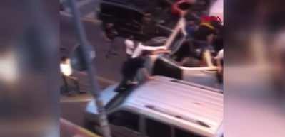 G&uuml;ng&ouml;ren'de kaza yapan minib&uuml;stekileri kurtarma seferberliği kamerada