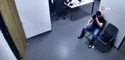 İstanbul Valiliği: Ramzi Lebdi adlı şahsın yurda girişine izin verilmedi