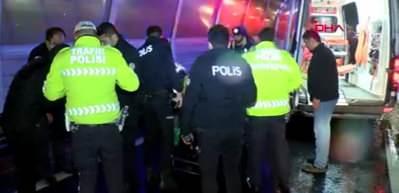 Hali&ccedil; K&ouml;pr&uuml;s&uuml;'nde motosiklet kazası: 1'i ağır, 2 yaralı