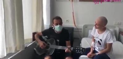 Haluk Levent l&ouml;semi hastası kız &ccedil;ocuğuyla d&uuml;et yaptı