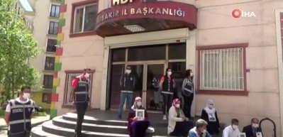 HDP &ouml;n&uuml;ndeki ailelerin evlat n&ouml;beti 254'&uuml;nc&uuml; g&uuml;n&uuml;nde