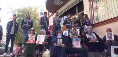 HDP &ouml;n&uuml;ndeki ailelerin evlat n&ouml;beti 49&rsquo;uncu g&uuml;n&uuml;nde